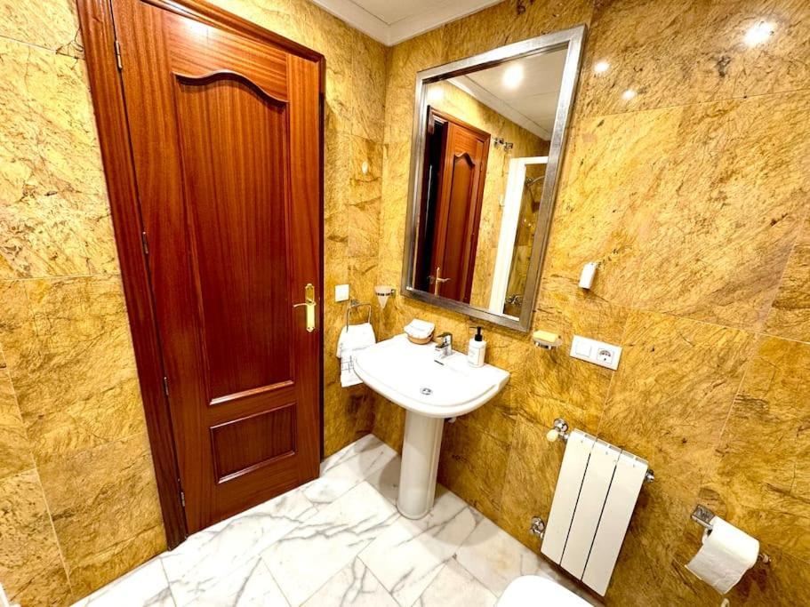 Apartamento En Pleno Centro Con Aparcamiento Opcional コルドバ エクステリア 写真